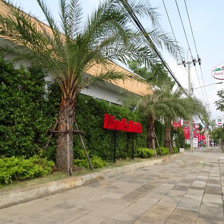 Friend'S House Resort Bangkok Zewnętrze zdjęcie
